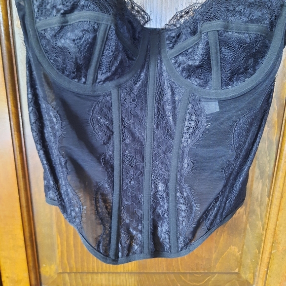 NWOT Dealmore Black Sheer Lace Underwire Structured Corset Bra Size Small - Picture 6 of 12